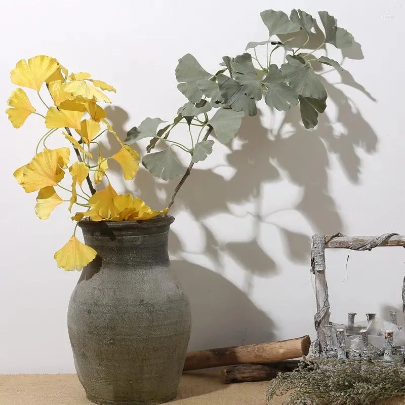 装飾的な花人工植物葉のイチョウビロバプラスチックツリーブランチDIYパーティーホームオフィスの装飾用の屋外の手作りの葉