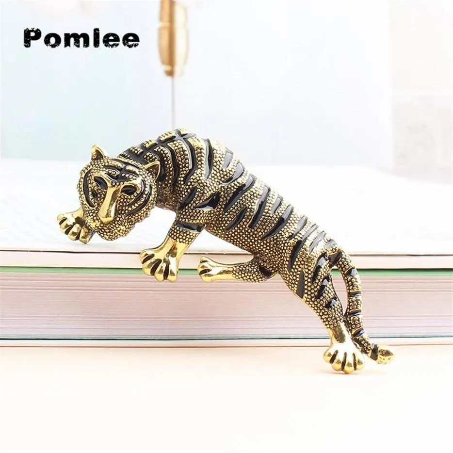 Булавки броши Pomlee 2021 Элегантная черная эмалевая эмаль тигр зодиака Animal 2color металлические булавки для женщин и аксессуаров для женщин и мужчин ювелирные изделия2755