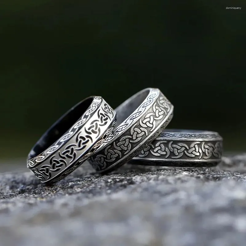 Anillos para jovenes hombres cheap