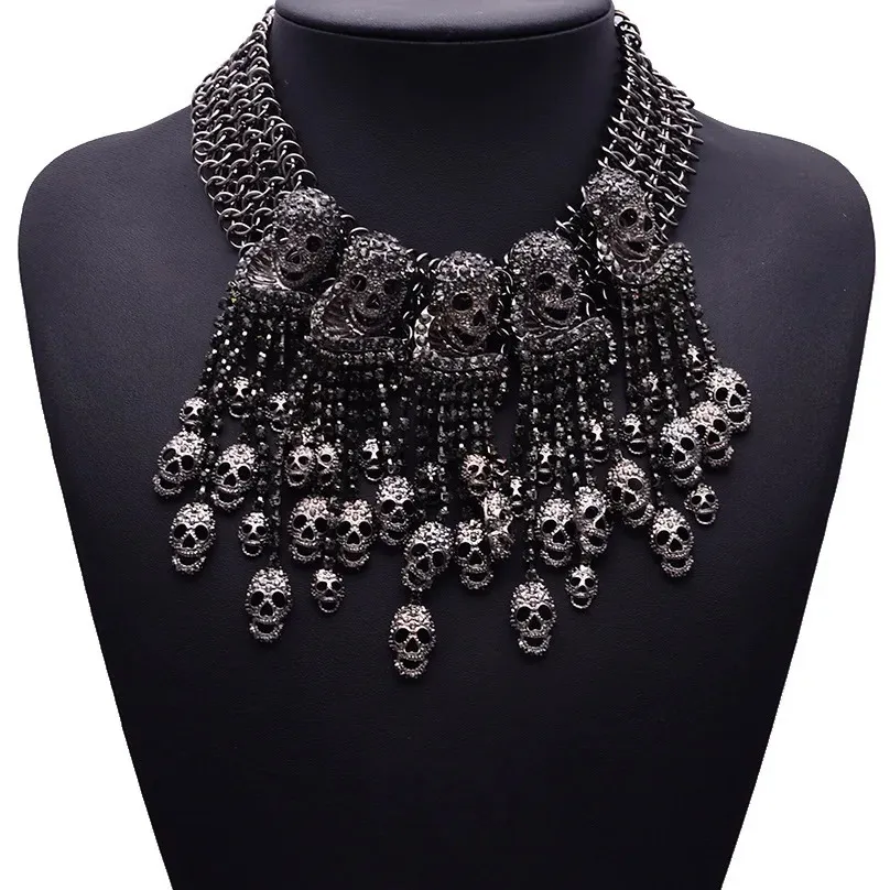 Chokers Exaggerated Necklace Skeleton Head Short Chain Female Retro Fashion Collar Skull Necklace Punk Party Jewelry Women 231012