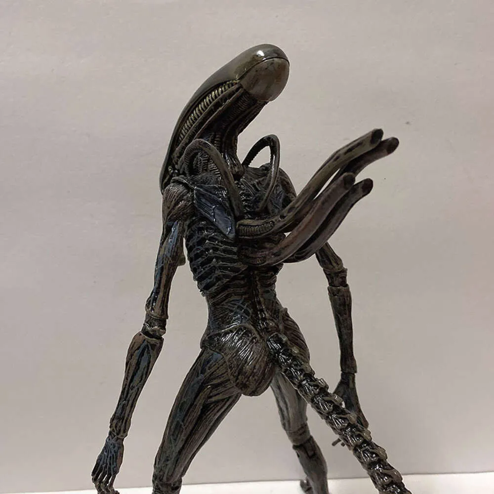 Alien vs Predator Action Figures - Collectible Xenomorph & Neomorph ...