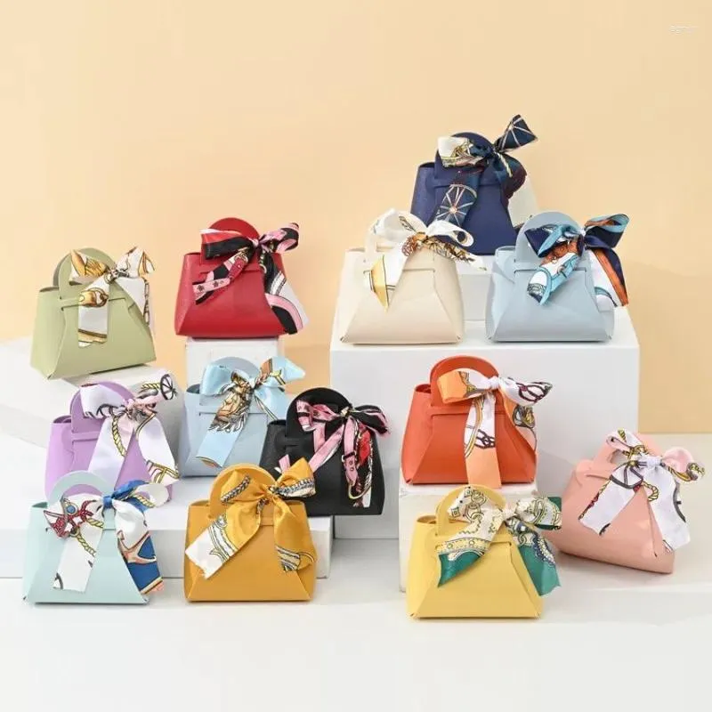 Cadeau cadeau 12pcs sacs en cuir de bonbons de poche emballage avec boîte de sac de ruban boîte de fête de mariage fournitures de festival