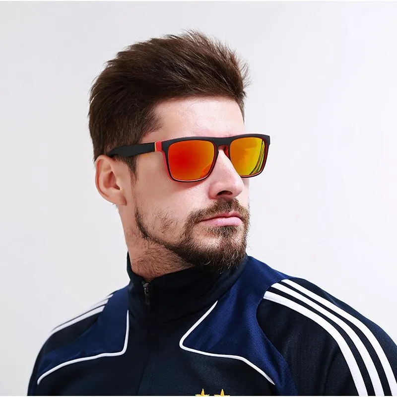 Óculos de sol polarizados da moda para PC UV400 Design italiano Cool Men Women Square Gafas de sol multicolorido