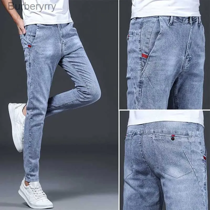 Jeans da uomo 2023 Primavera e Autunno Nuovo Classico Moda Slim Tinta unita Elastico Gambe piccole Casual da uomo Comodo Jeans di grandi dimensioni 28-36L231011