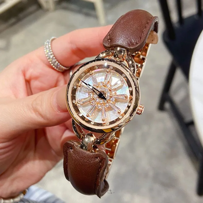 Luksusowe dama zegarek obrotowy różowy złoto Sliver Designer Diamond Fashion Watches Watches skórzane paski na rękę na damski świąteczny dzień matki Prezent urodzinowy