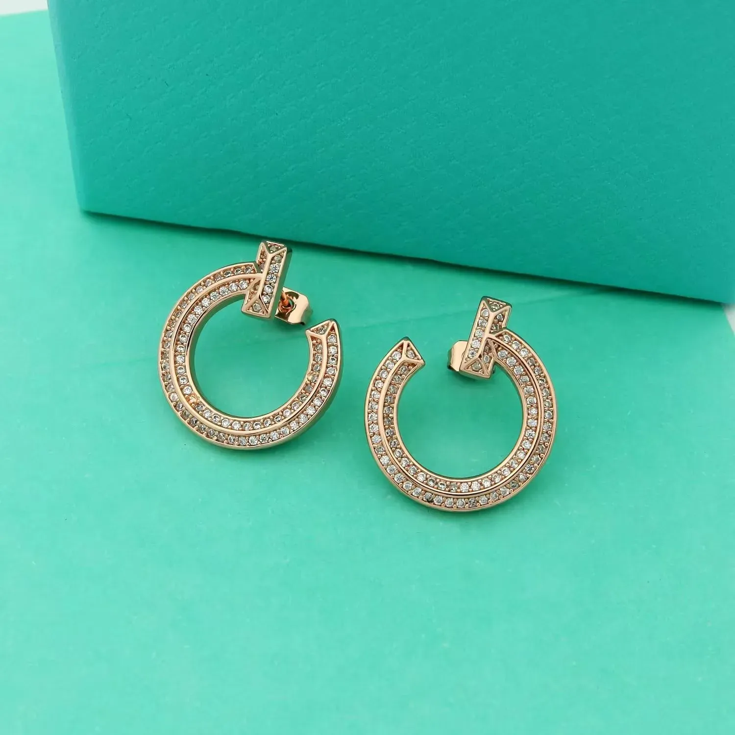 Lettre classique Stud boucle d'oreille bijoux de créateur boucles d'oreilles en or argent Rose couleurs anneaux d'oreille simples pour les femmes accessoires de cerceau de fête CSG2310128-5