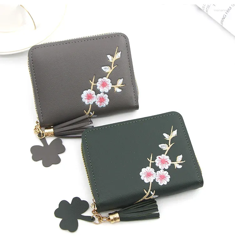 Wallets Korean Version Of Short Women's Wallet Hand Embroidery Money Clip Zipper Little Girl's Zero Card Bag