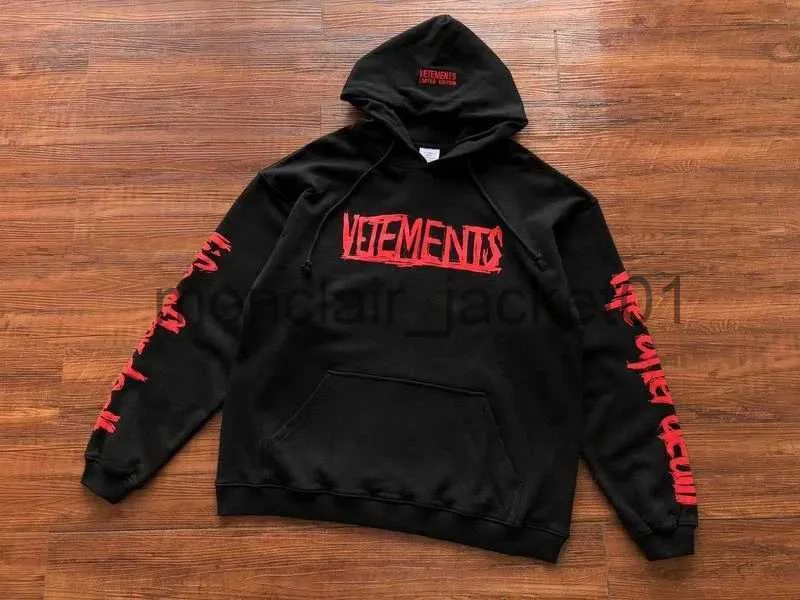 Vetements graffiti hoodie clearance