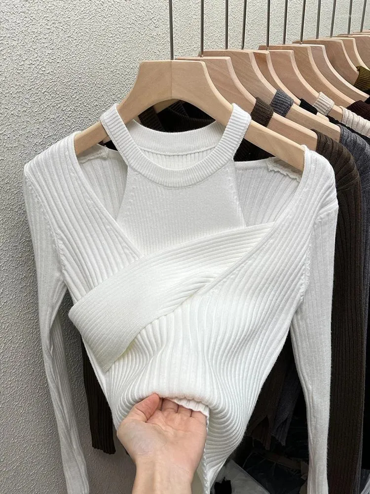 Kvinnors tröjor Autumn and Winter Fashion Hollow Sexig off-shoulder Pullover Short Top Design Stretch tröja stickad bottentröja
