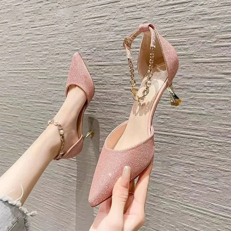 Scarpe eleganti 2023 Donne comode Décolleté con tacco a spillo Lady Tacco medio Bianco da sposa Tacchi alti da sposa Rosa Ciabatte 231013