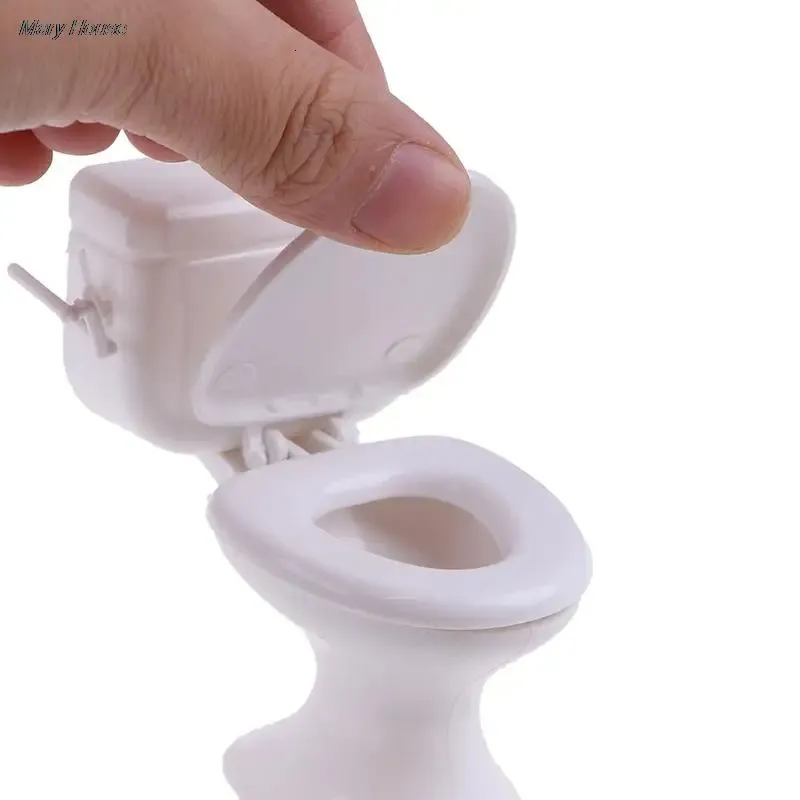 Doll House Accessories Dolls Accessories Vintage Dollhouse Furniture Bathroom Modeling White Toilet Doll House Miniature Baby Pretend Toys 231013