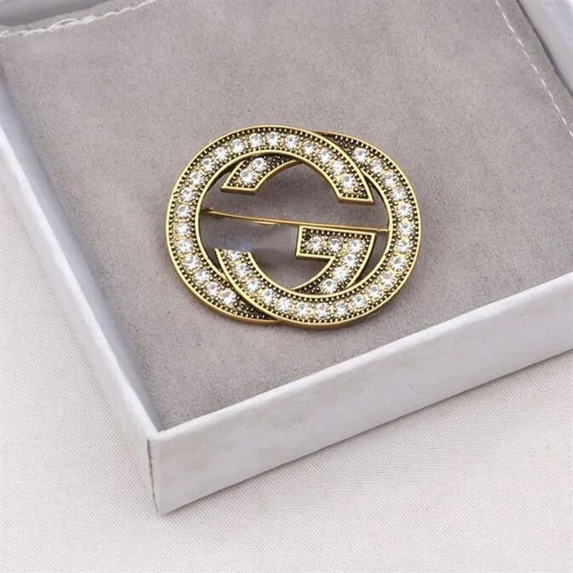 23ss Fashions Brand Designers G Letter Brooches 18K Gold Plated Brooch Suit Pin Small Sweet Wind Jewelry Accessories Wedding Party236y