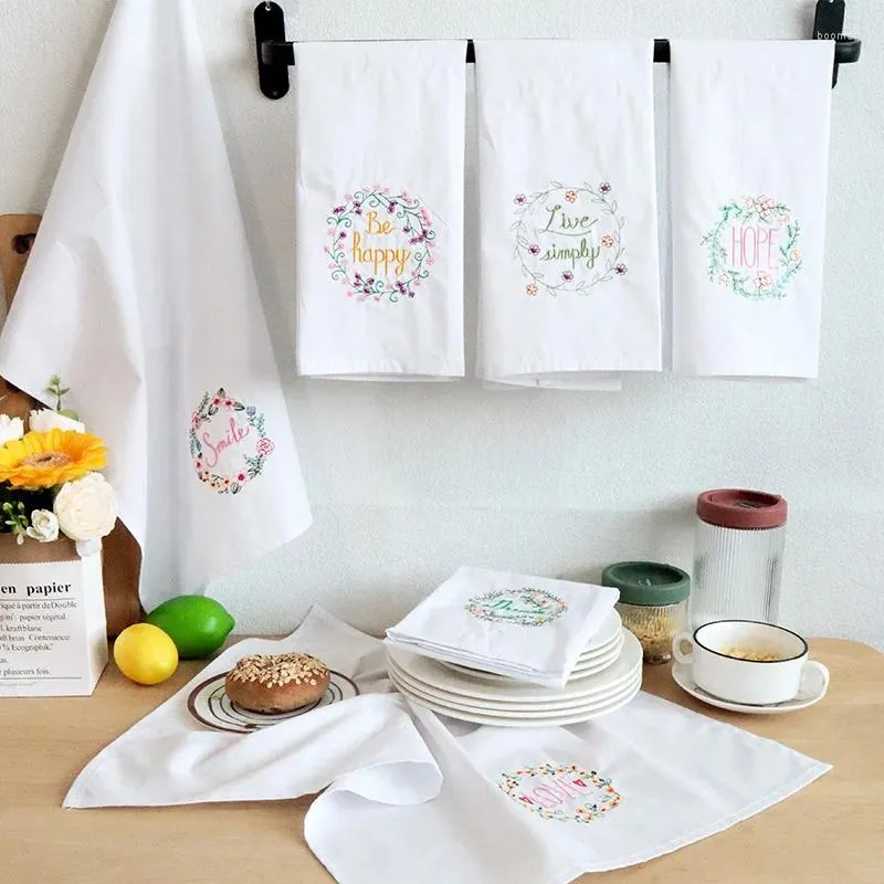 Serviette de table 45 65 cm Thé brodé blanc avec lettrage Floral Décoration de table Tapis d'arrangement de dîner Embouchure en tissu de coton