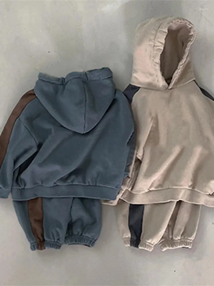 Giyim Setleri Çocuklar INS KORE VERSİYONU KIŞ KURULUMUZ VE EYRİMLERİ MODA STREST STREST HOODIE SUATER SAKIN