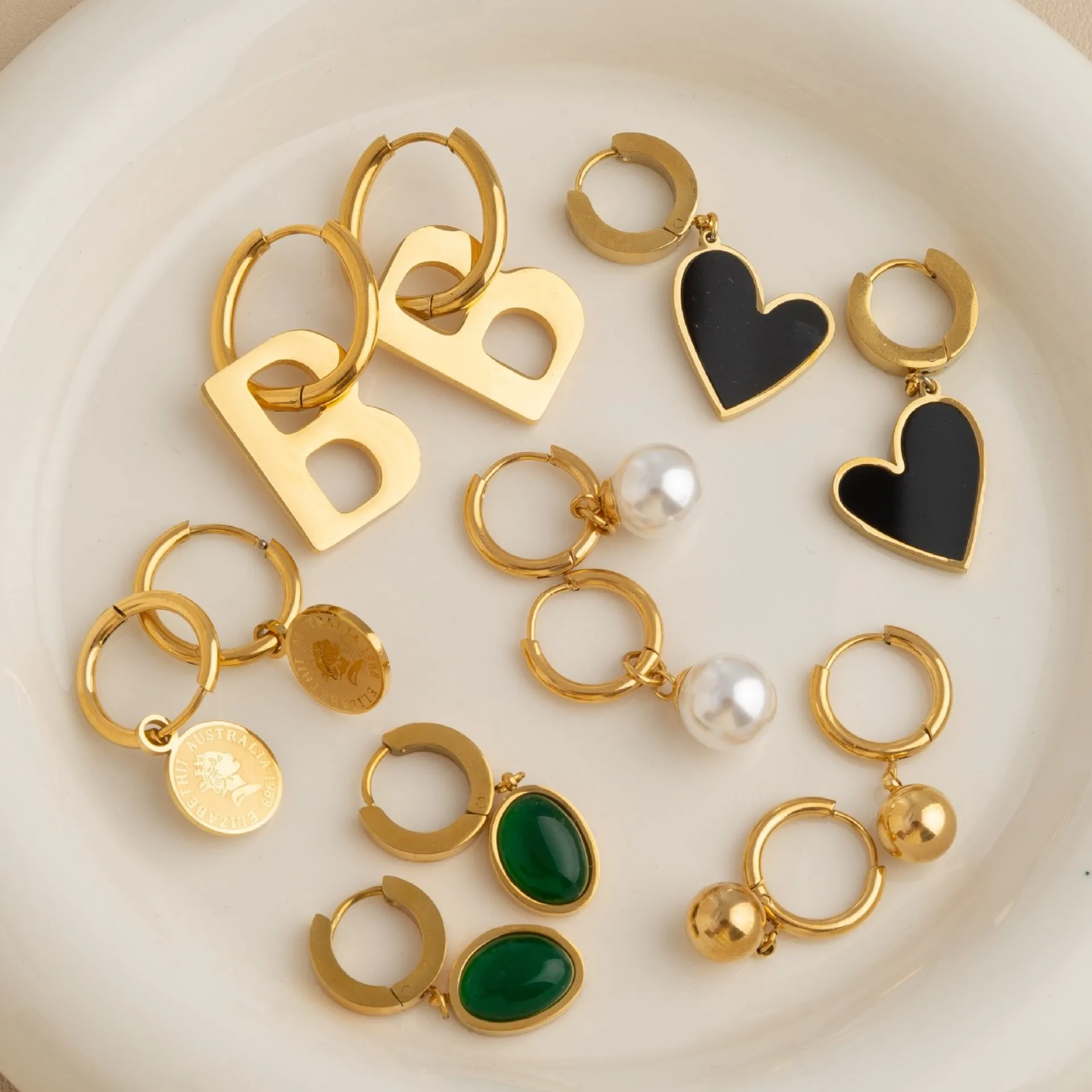 2023 nuovo arrivo moda oro 18 carati in acciaio inossidabile perla orecchini Ins