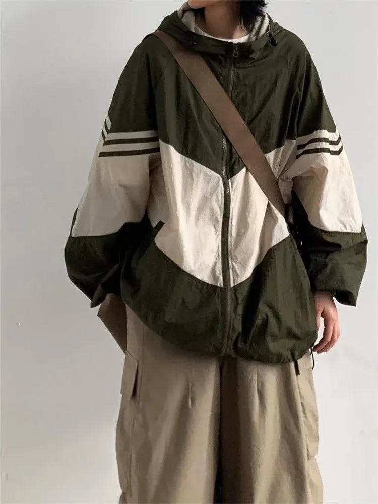 Vestes Femmes QWeek Gorpcore Vintage Veste à capuche Femmes Style japonais Séchage rapide Vert Vêtements d'extérieur surdimensionnés Harajuku Rétro Patchwork Marron Top 231012