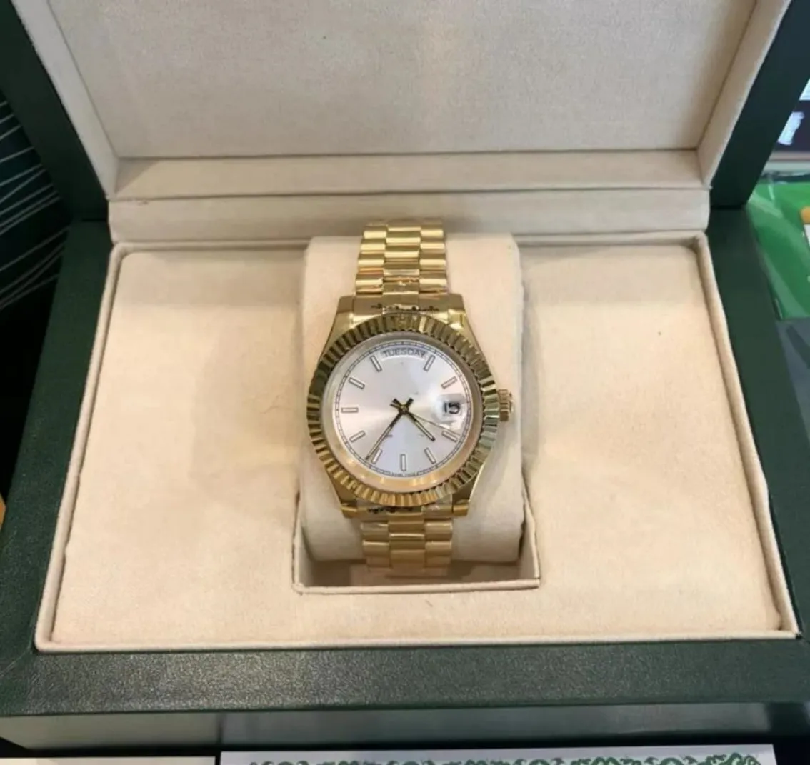 Z oryginalnym zegarkiem wysokiej jakości 41 mm 18-karatowym złotym białym ruchem automatycznym męską bransoletką