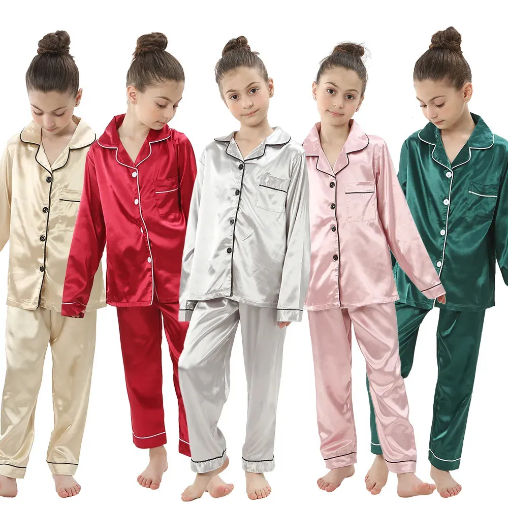 Pyjamas 2pcs infantile bébé garçon fille soie satin haut pantalon à manches longues solide boutonné pyjamas ensemble chemise de nuit enfant vêtements de nuit 231013