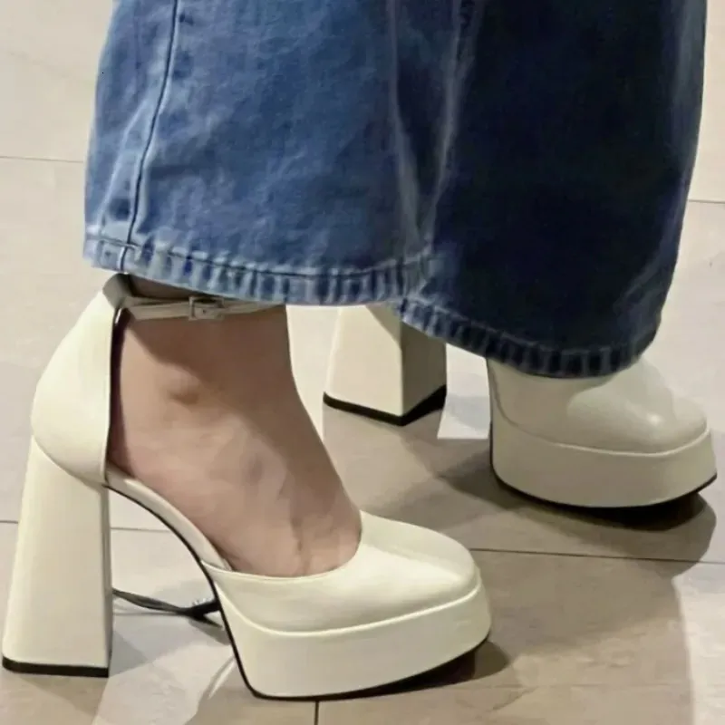 Sukienka Buty Białe obcasy dla kobiet Summer Fashion Square Bluckle Mary Jane Outdoor Party Chunky Sandals Zapatos de Tacon 12cm 231013