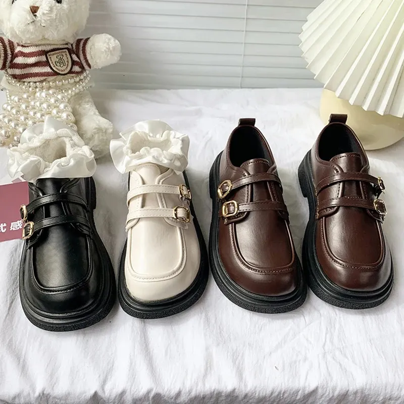 النعال غير الرسمية أحذية أحذية Oxfords جميعها منصة قباقضات الخريف جولة أخمص القدمين البريطانية على الطراز البريطاني الأحذية المسطحات السود