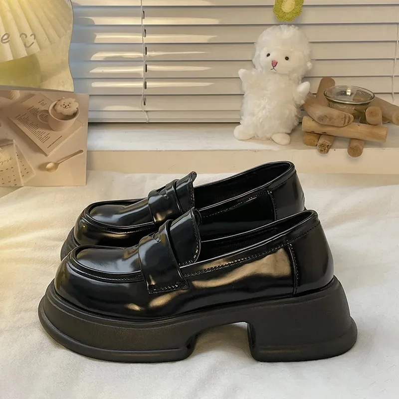 Sapatos de vestido estilo britânico boca rasa mulher 2023 redondo dedo do pé tamancos plataforma casual feminino tênis mocassins com apartamentos de pele oxfords all- 231013