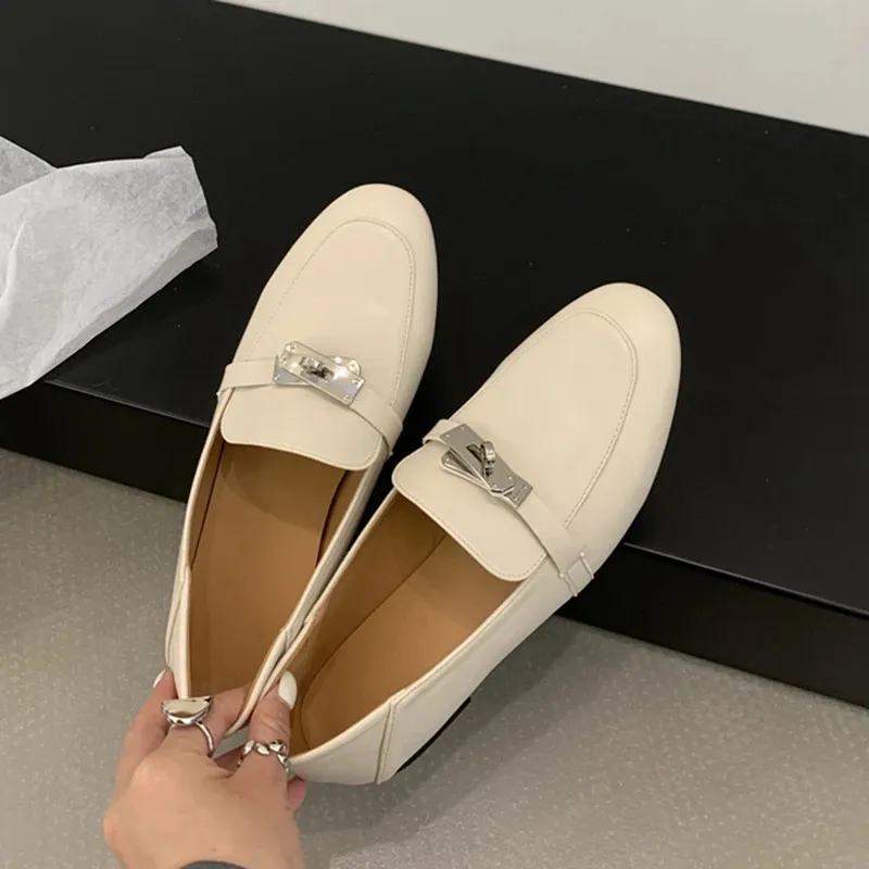 Klänningskor Spring New Brand Women Flat Fashion Buckle Round Toe Slip On Loafers Soft Casual British Style Oxford 231013