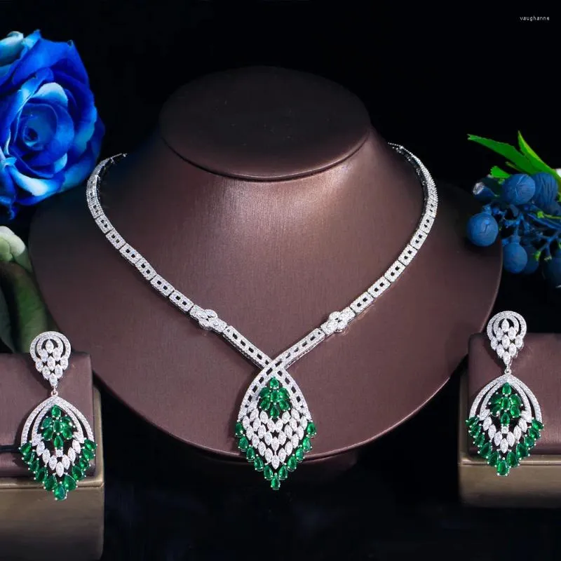 Naszyjnik Zestaw SMVP Wspaniały zielony zielony sześcienne cyrkon srebrny kolor Nigerian Dubai Bridal Wedding Party Biżuteria dla kobiet TZ919