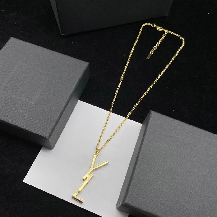 Kvinnans smyckesdesigner halsband för män designers hänge halsband guld kedja party bröllop gåva älskare lyxbrev y ruta 2022 235p