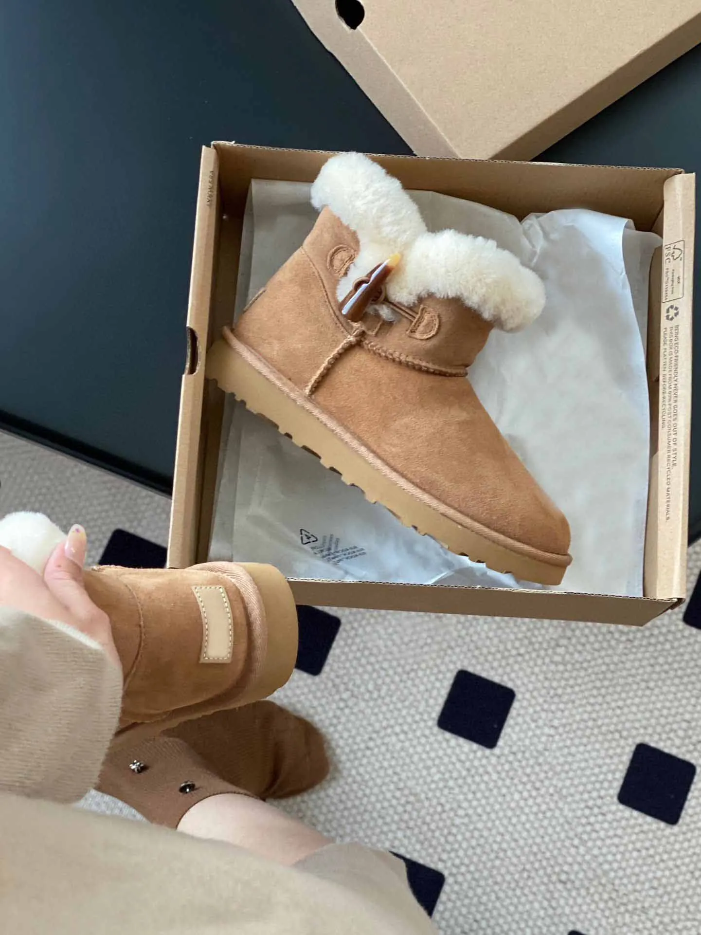 winter wool boots men Cold resistant snow boot designer shoe classic platform women High top shoes thick bottom woman plush Warm Shoes Large size 35-37-42-43-44 With box