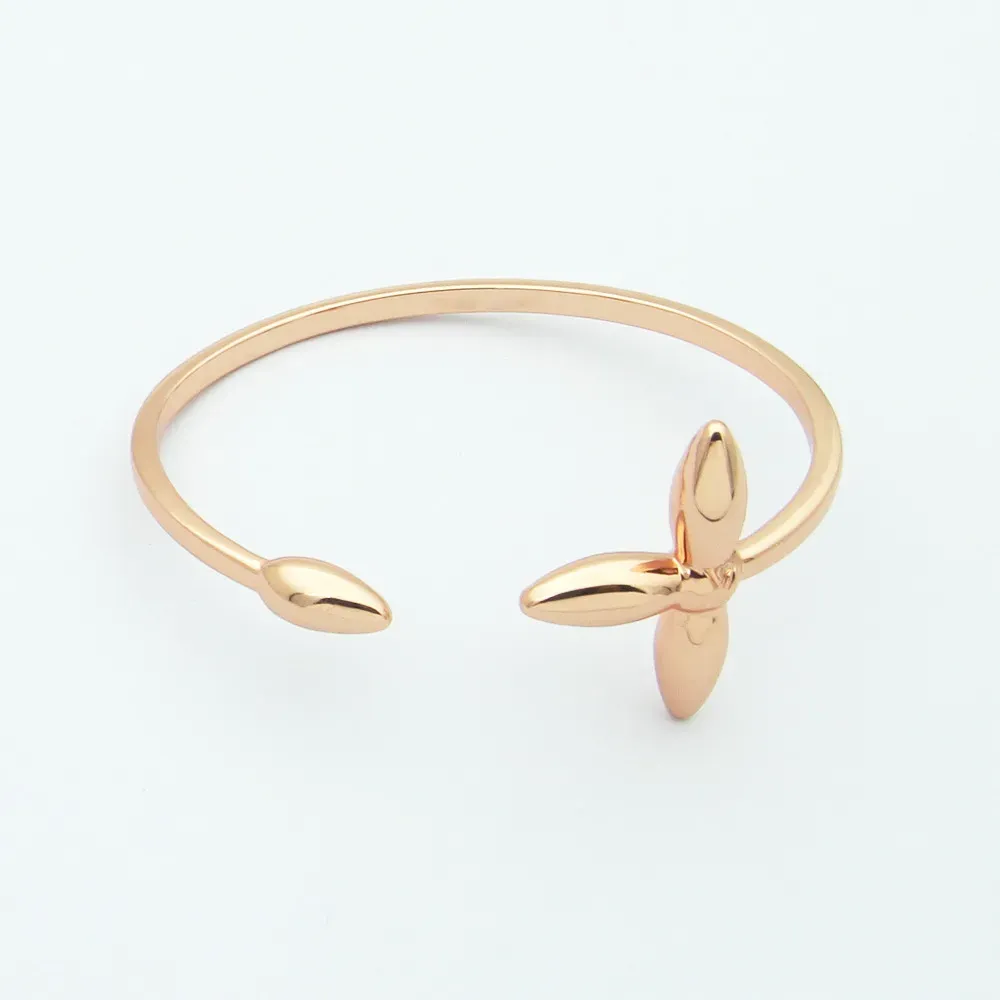 3 cores mulheres pulseira de luxo designer pulseira para mulheres moda pulseiras ouro pated luxo v carta casal pulseiras G2310169Z-6