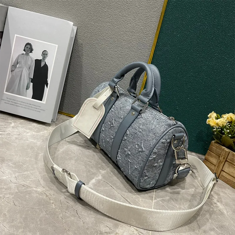 Choisissez DHgate Sac À Main En Tissu Oxford Dumpling : Sac À Bandoulière Britannique, Sac À Bandoulière Tendance Pour Femme – Sac À Bandoulière Décontracté De Grande Capacité Aujourd'hui