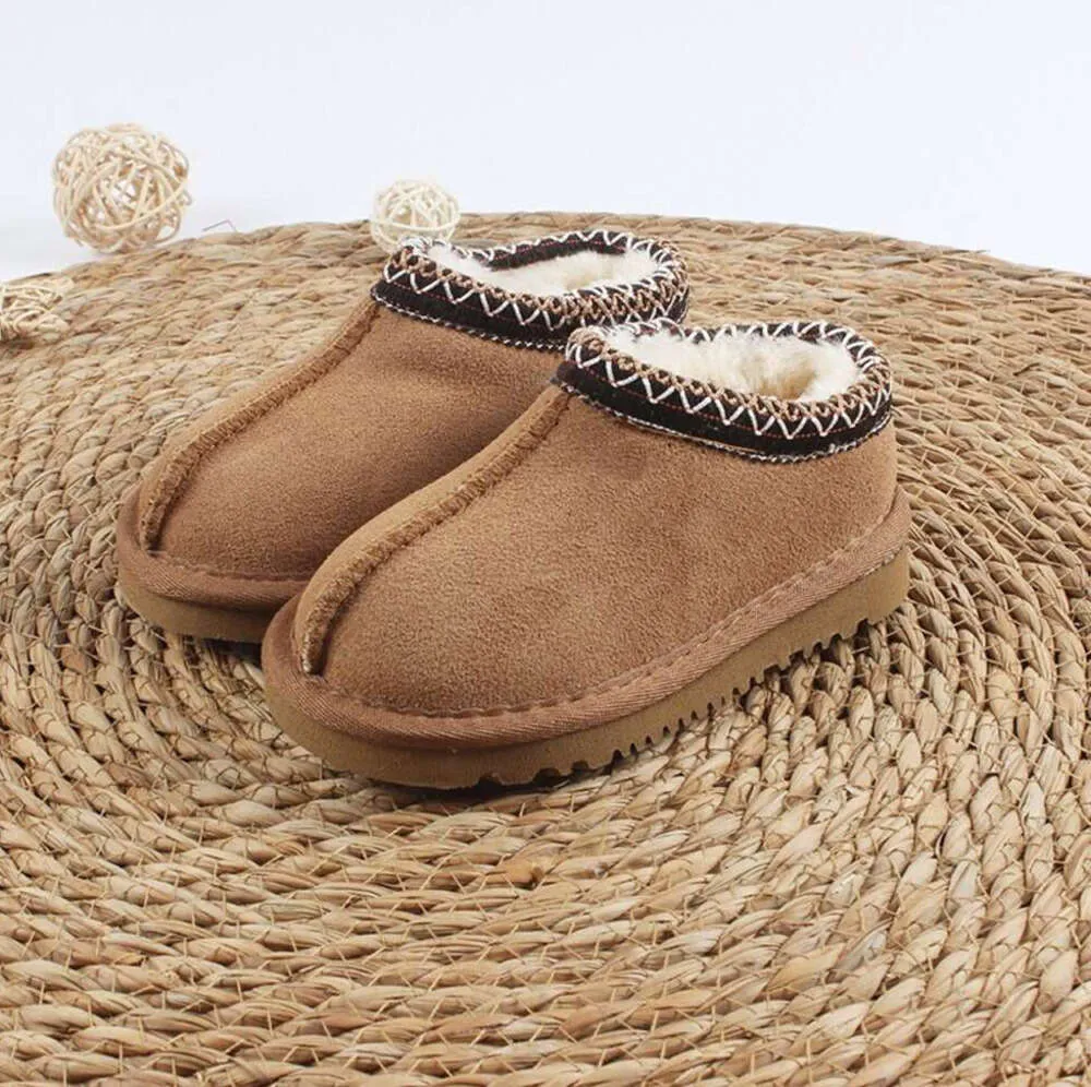 Enfants Tout-petit Tasman II Pantoufles Tazz Chaussures de bébé Chesut Diapositives en fourrure en peau de mouton Shearling Classique Ultra Mini Boot Mules d'hiver Slip-on Laine uglis