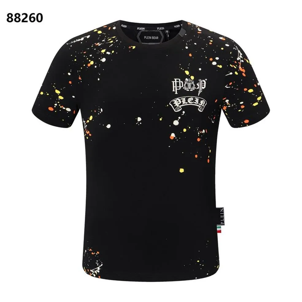 Plein Bear Erkek Tişörtleri Yuvarlak Boyun SS Taşlar Parmaklar Rhinestone Kafatası Adam T-Shirt Klasik Yüksek Kaliteli Hip Hop Streetwear323L