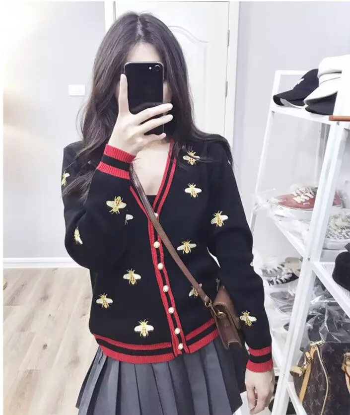 Women's fashion desinger knitwear classic sweaters cardigan female Embroidered bees knitted sweater black white sweaters for girls