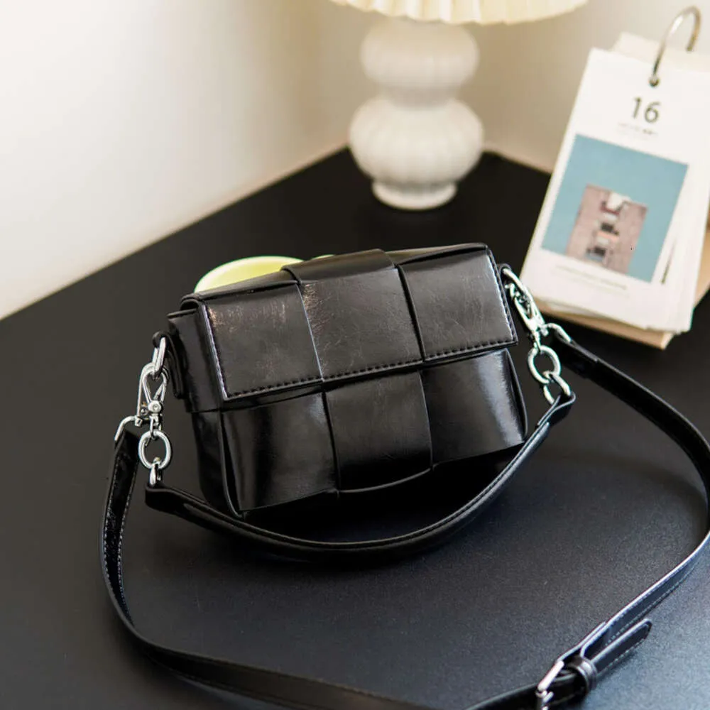 Small handheld bags new arrivals