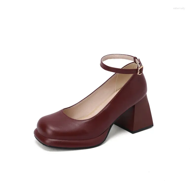 Sapatos de vestido tamanho grande grande tamanho grande dedos quadrados salto grosso senhora mary jane mulheres com design simples e elegante