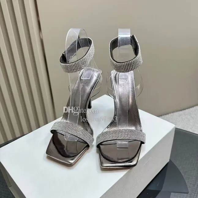 Hot Diamond High Heel Sandals, High Heel Slippers, Open Toe Square Head Inner Foder, äkta läder Fashion Lacquer Leather Party Factory Shoes 35-42