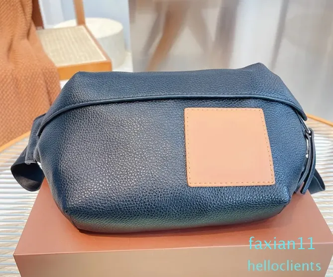 Bolsos de cintura hombre Mini bolsos de lujo Marca de moda Cuero genuino de alta calidad Diferentes colores Varios estilos