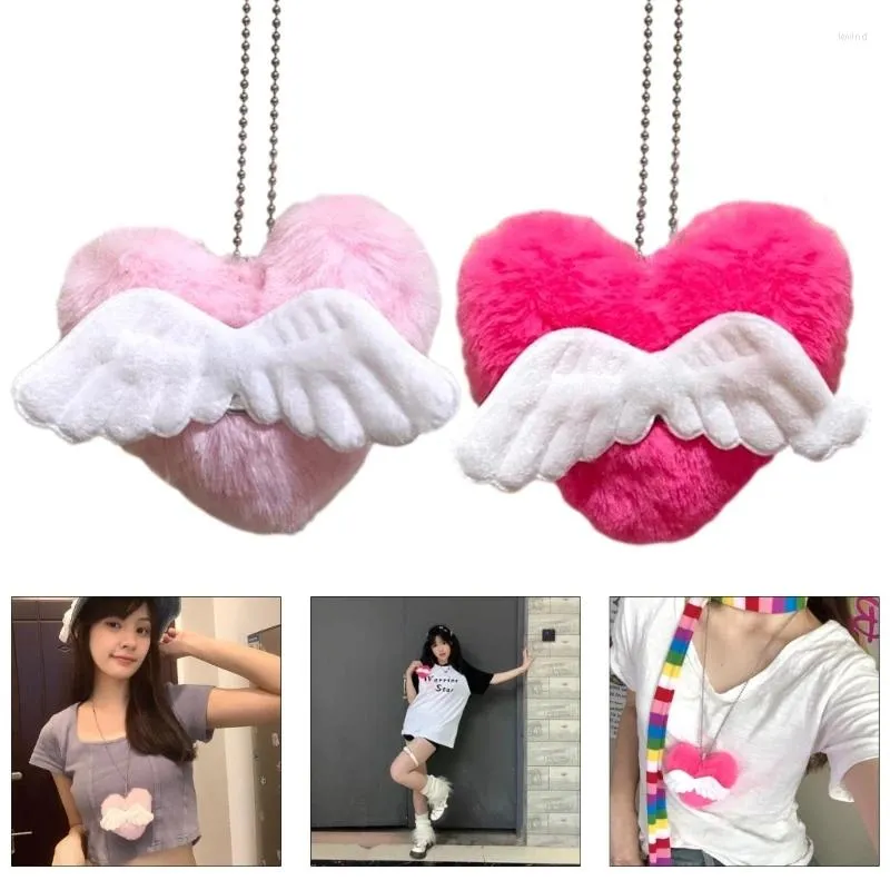 Naszyjniki wiszące pluszowe sercowe naszyjnik różowy łańcuch swetra unikalny dopamina Y2K Wing Charm Choker for Women Girl Biżuteria