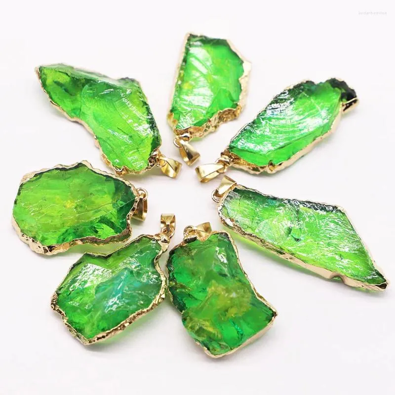 Hänge halsband naturliga stenguldpläterade bezel kristallhängare färgade gröna grova oregelbundna charms diy smycken tillverkning tillbehör 8 st
