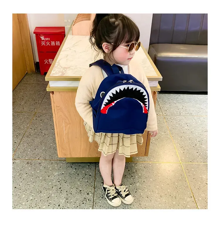 Handväskor Kids 3D Model Shark School Bags Childs för dagispojkar och flickor duk ryggsäck sprider värme andningsbar stor kapacitet 231013