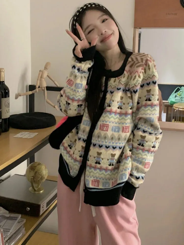 Damestruien Herfst Winter Los Kawaii Vest Japanse vrouwen Cartoon Jacquard Knitwear Y2K Esthetische Chic Grunge Truien 231013