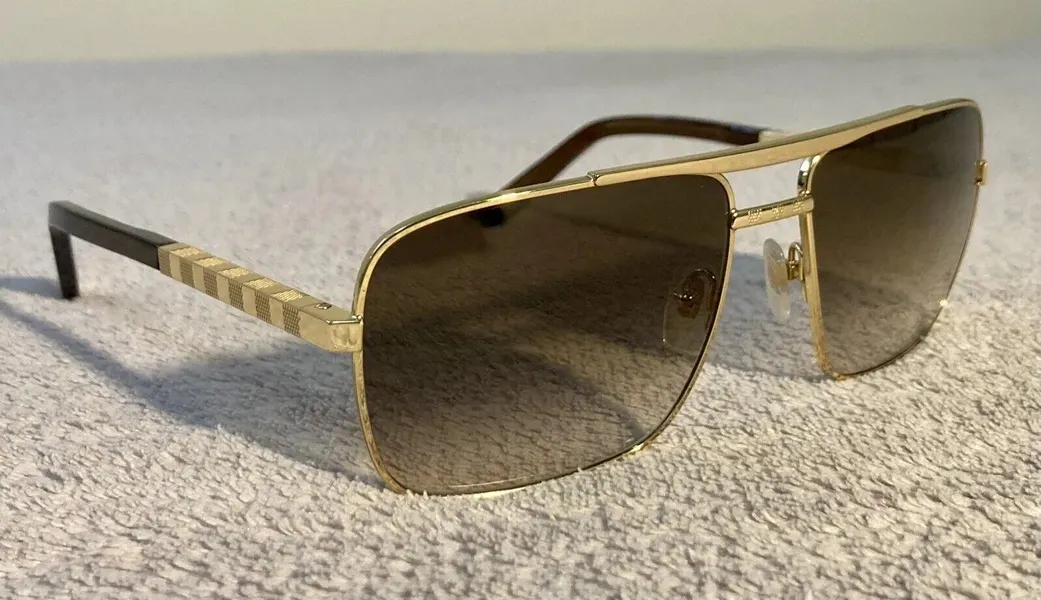 Klassisk attityd 0259 Solglasögon för män Kvinnor Square Frame V Designer Solglasögon unisex UV400 Protection Gold Plated Glasses Ramar Tyewear Lunettes kommer med låda