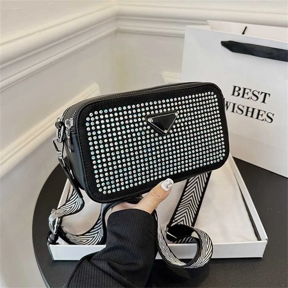 Bag Women's Diamond Camera 2023 New Water Simple Broadband Shoulder Korean Crossbody Small Squarecode 2879