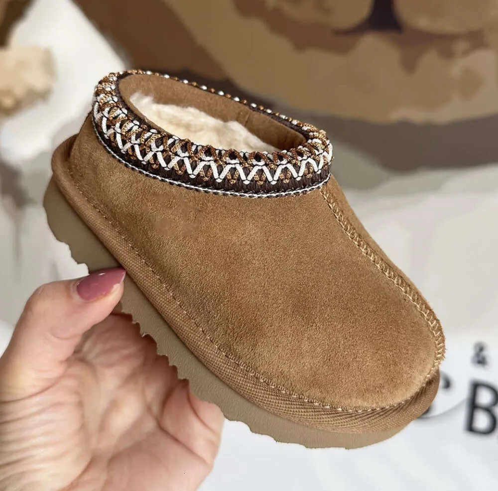 Pantoufles Cuir Souple Bébés Premiers Pas Bemesu – 0-24 Mois, Semelle Daim Antidérapante