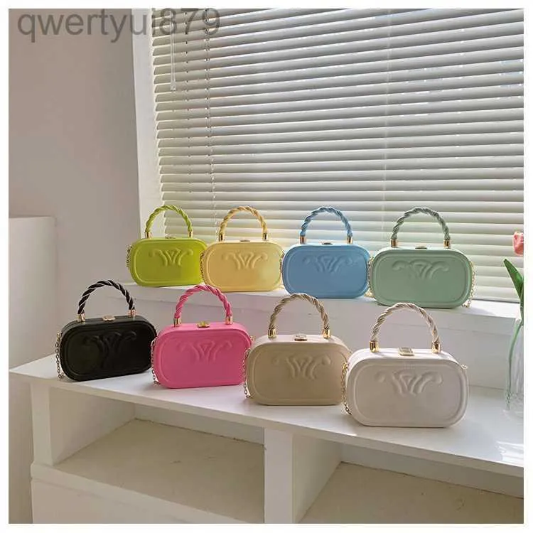 Totes Summer Bag 2023 New Fashion Simple Handbag Shoulder Crossbody Textured Box Net Chain Bagqwertyui879