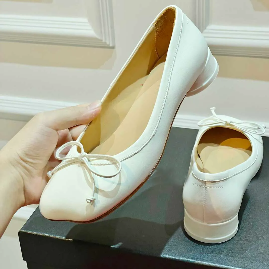 Designers delade tå Magira balettskor Ballklänningskor Tabi Ballet Shoes Party Luxury Semi-Slippers Luxury Mm6 Casual Shoes Flat Lambskin LEATH LEATHER ANKLE.