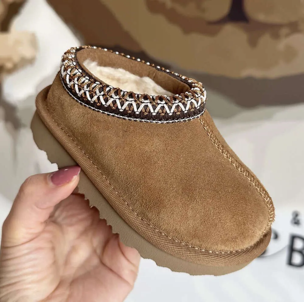 Tasman II-pantoffels voor peuters Tazz-babyschoenen Kinderen Kastanjebont Slippers Schapenvacht Shearling Klassiek Ultra Mini-laars Wintermuiltjes Instapper Wol Little Big671