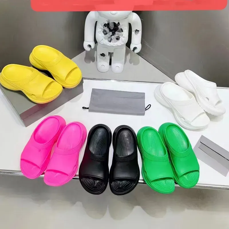 Designer-Hausschuhe für Herren und Damen, klassisch, rutschfest, aus bonbonfarbenem Gummi, modische, vielseitige Plateauschuhe für drinnen und draußen, Strand-Flip-Flops