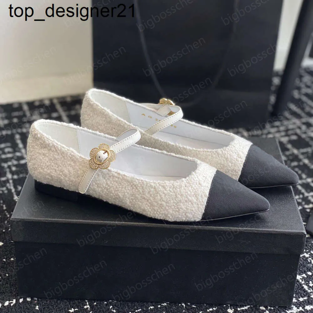 23SS Designer Sandals Flat Pointed Toe Mary Jane Single Shoes Leather Ballet Shoes Women's Flat Boat Shoes Loafers Casual Shoes Dress Shoes